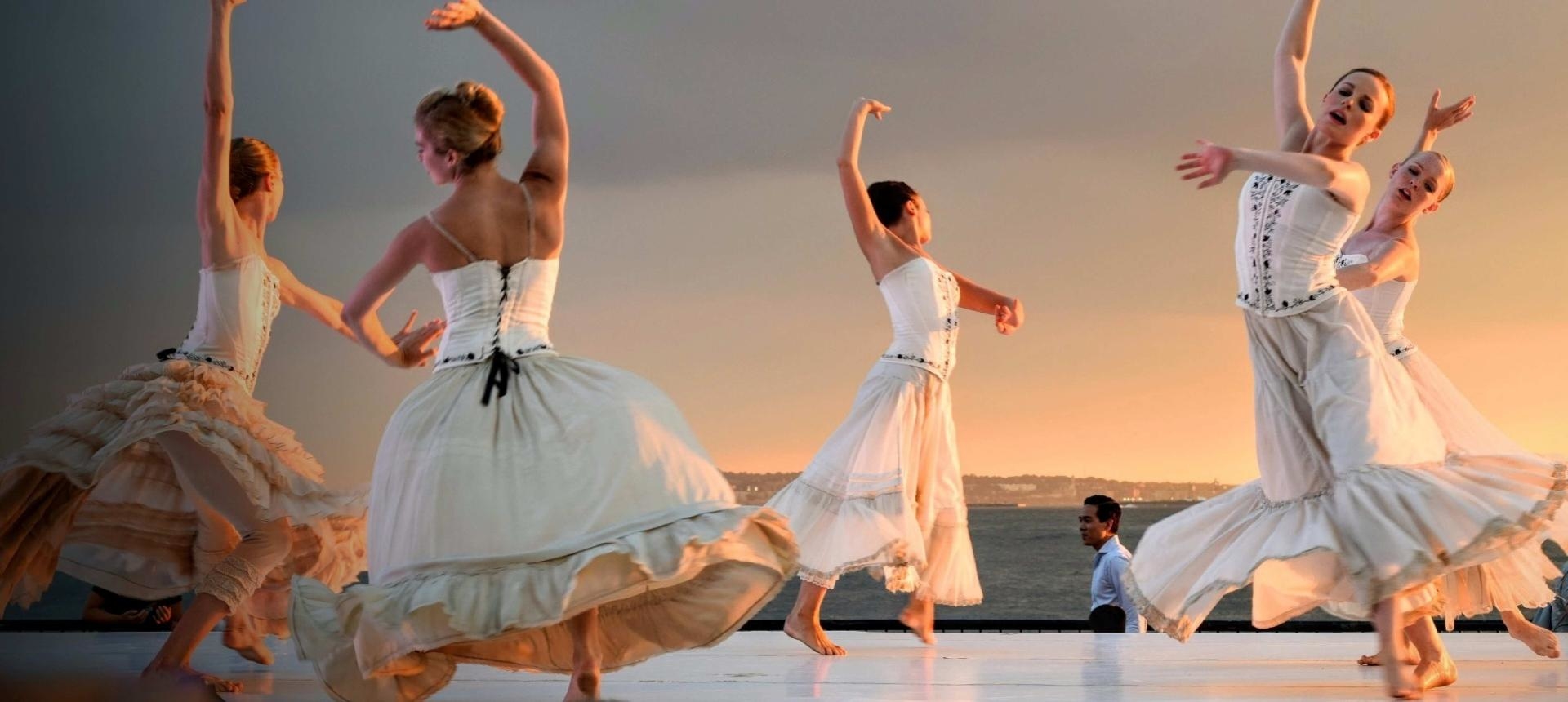 artist celebrity management holiday waves